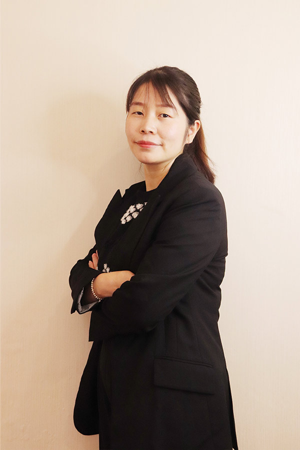 灞桥吕瑶 本科学历,毕业于陕西师范大学