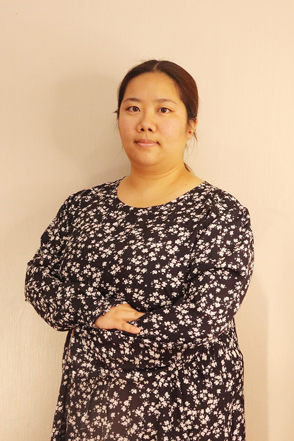 灞桥候洋  本科学历，优秀班主任
